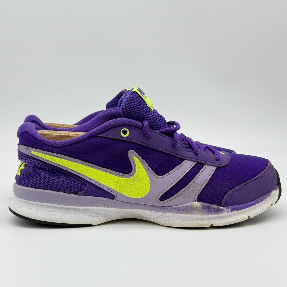 Nike Training Total Core TR 2 Women's‎ Athletic Shoes - Size 9.5